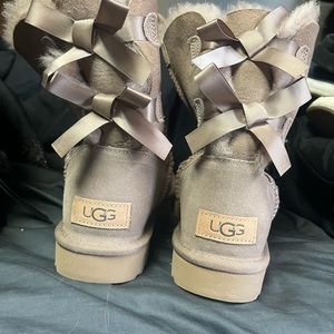 Brand new. Never worn. Don’t fit